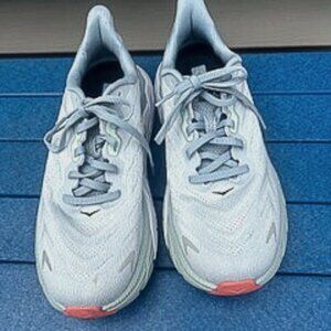 Hoka Arahi 6 Women Size 8 Wide